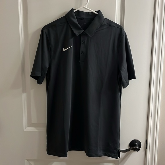 Men’s Nike Polo - Picture 4 of 4